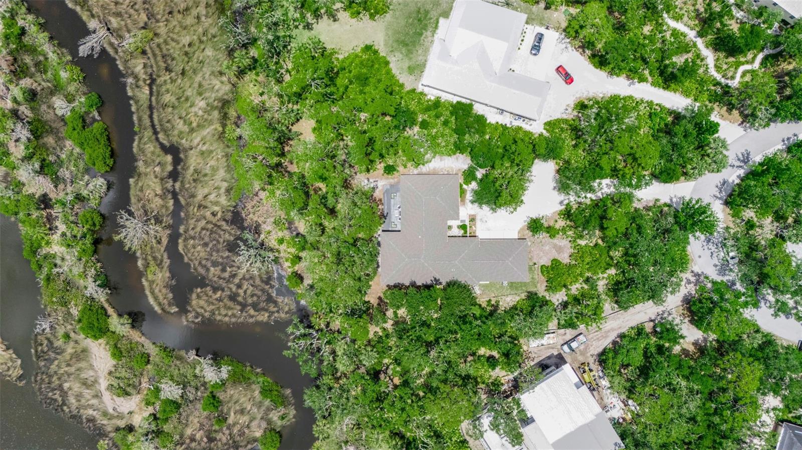 5935 RIVER FOREST CIR