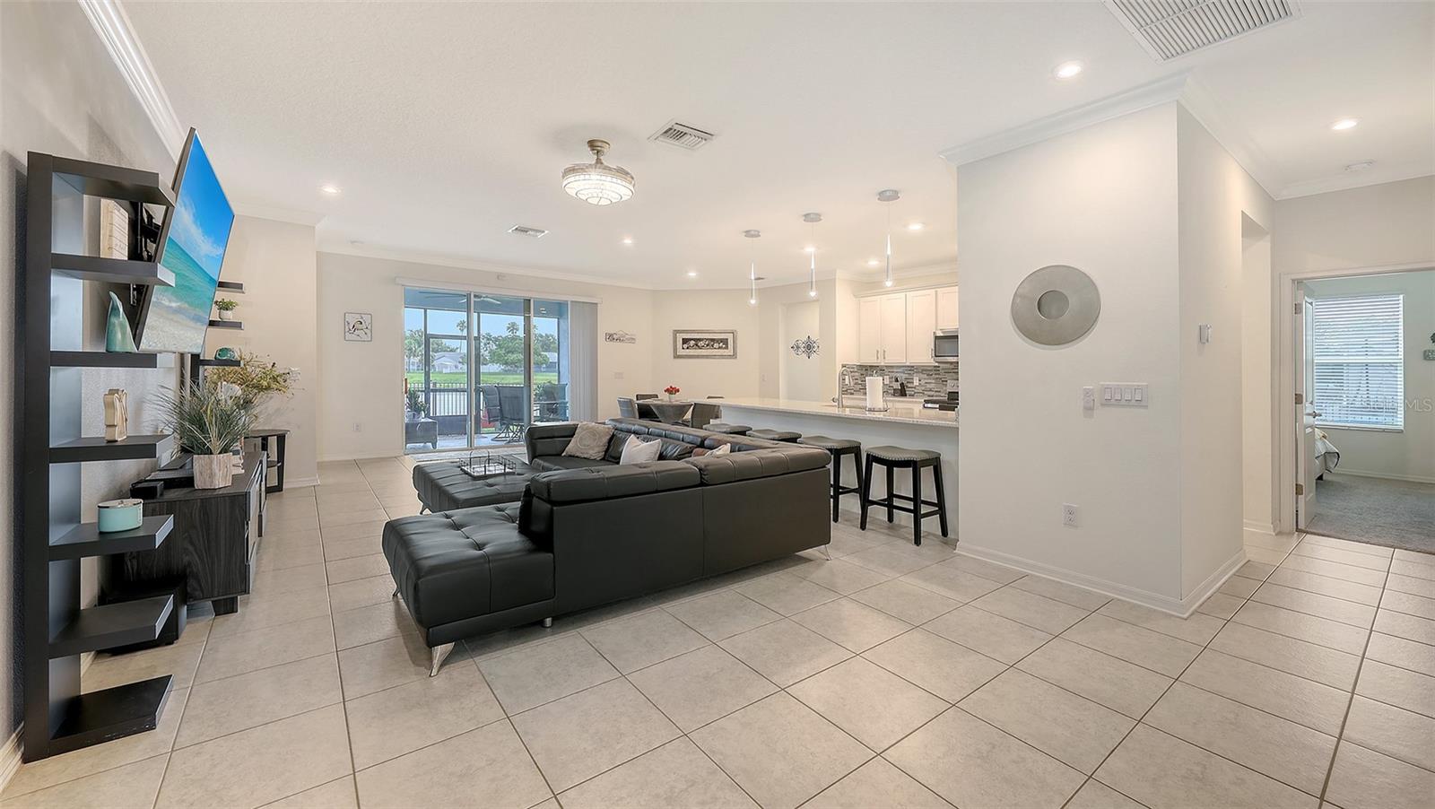 5910 HEVENA CT