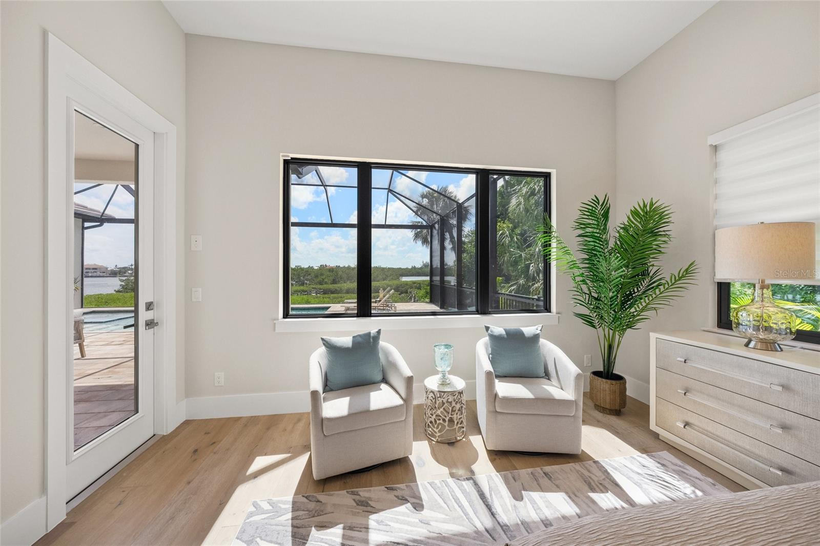 1109 BAYSHORE RD