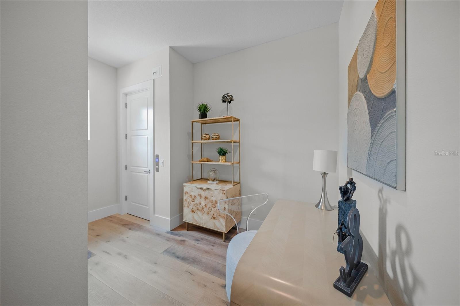 1109 BAYSHORE RD