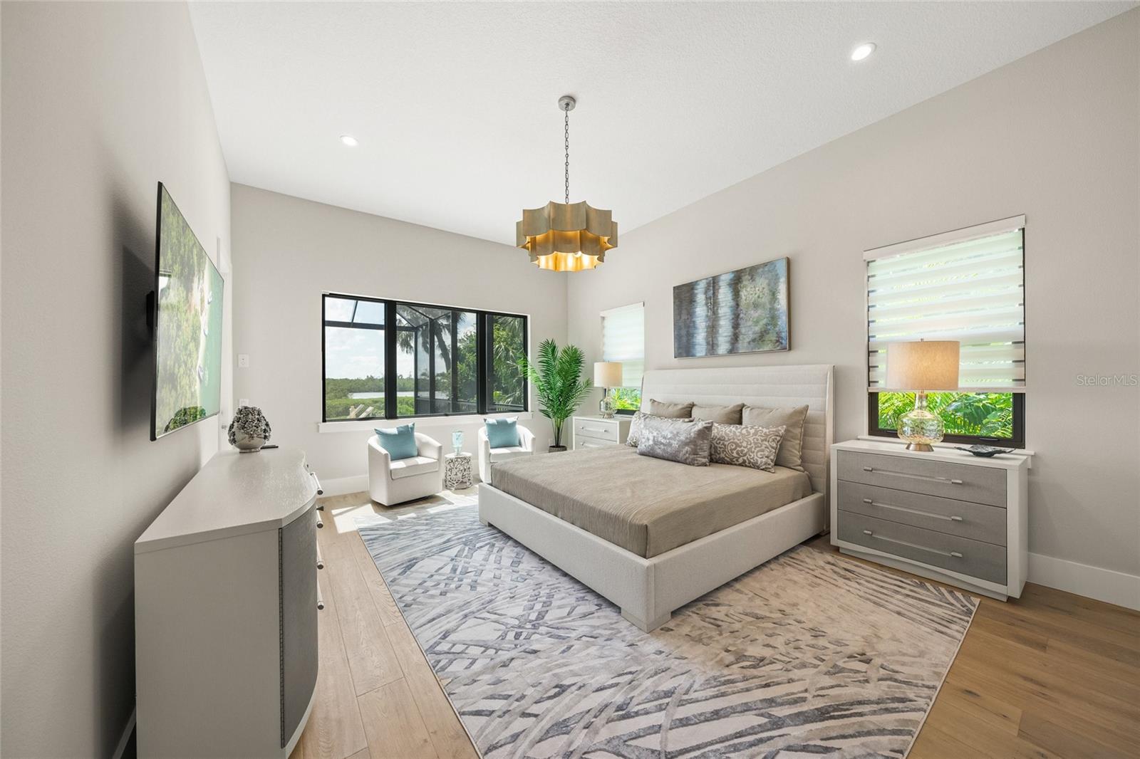 1109 BAYSHORE RD