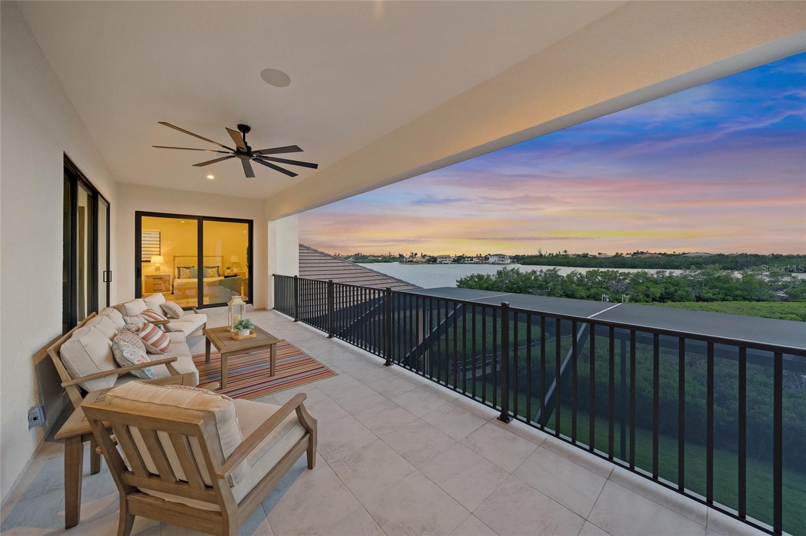 1109 BAYSHORE RD