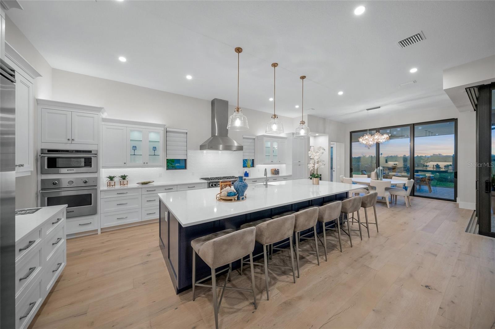 1109 BAYSHORE RD