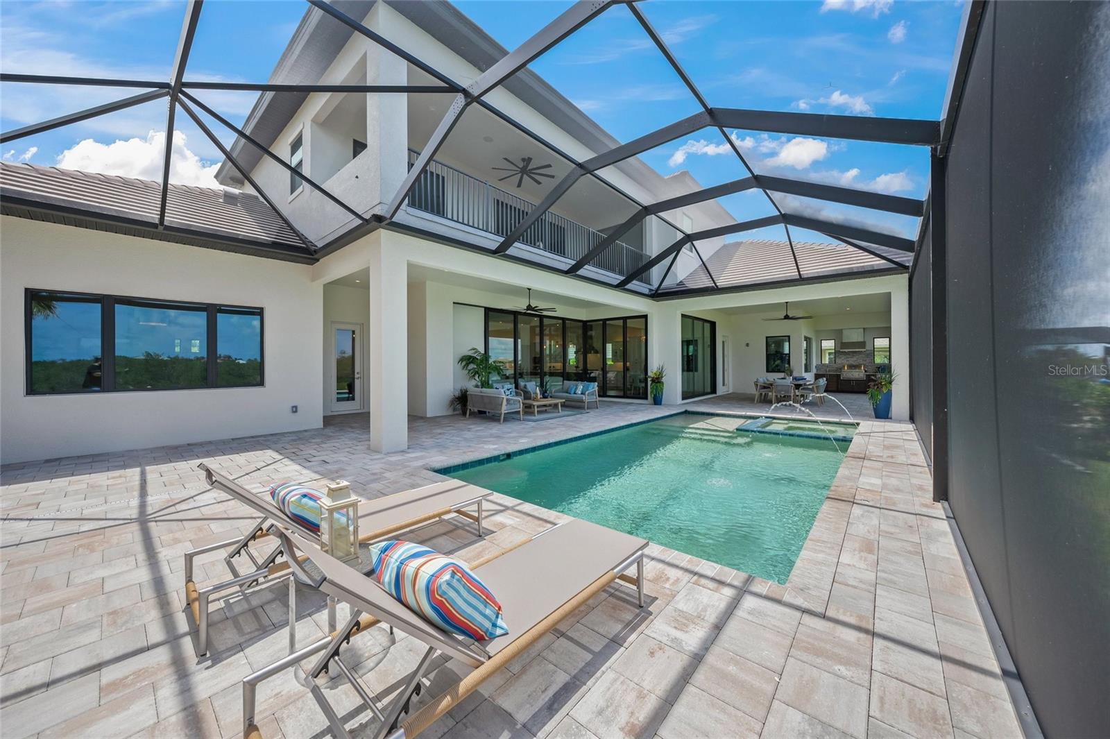 1109 BAYSHORE RD
