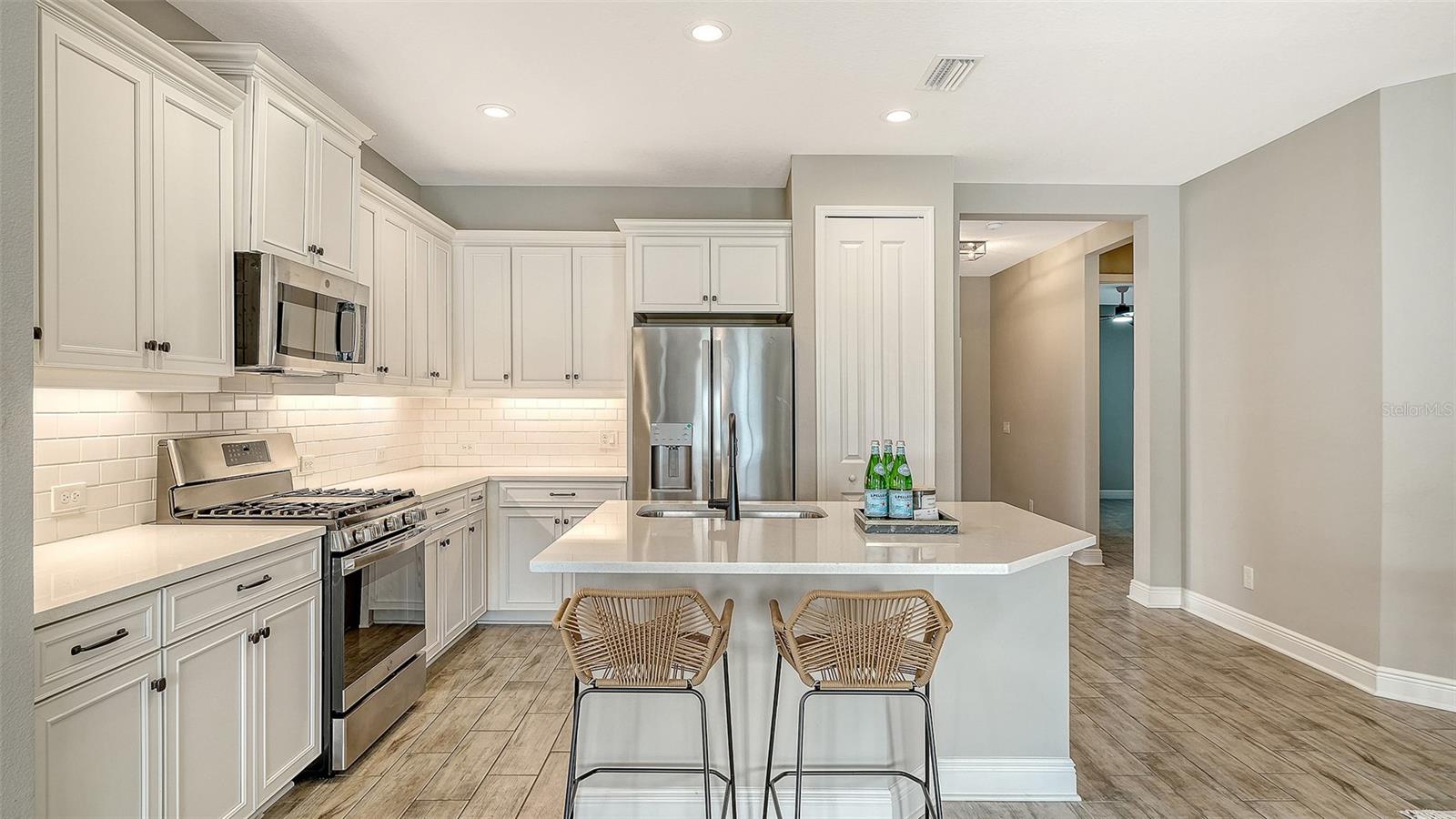 4720 WILLOW BEND AVE