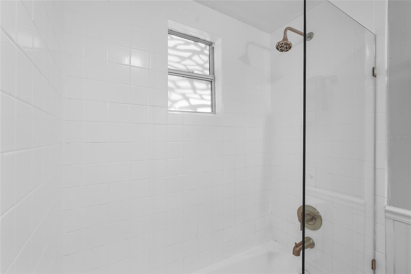 2705 2ND AVE W