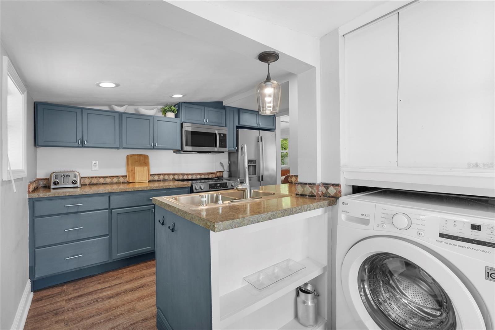 2705 2ND AVE W