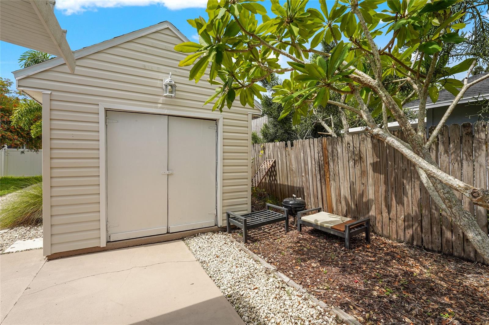2705 2ND AVE W