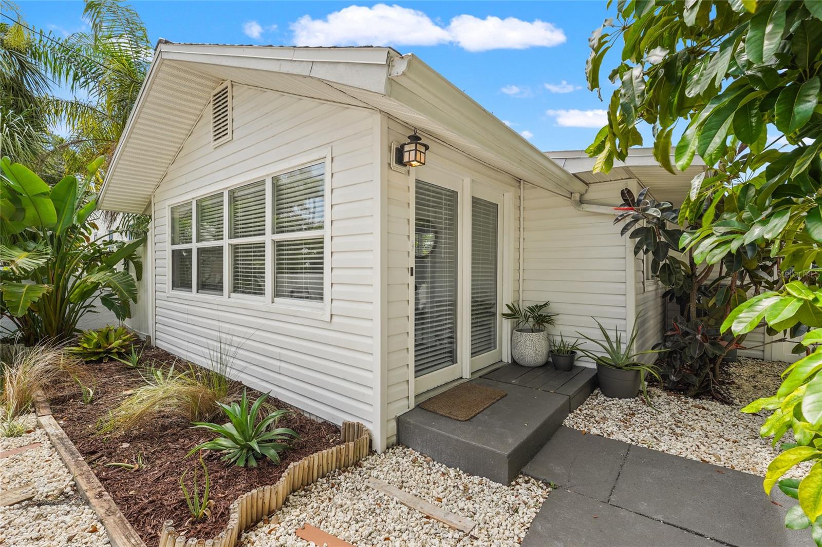 2705 2ND AVE W