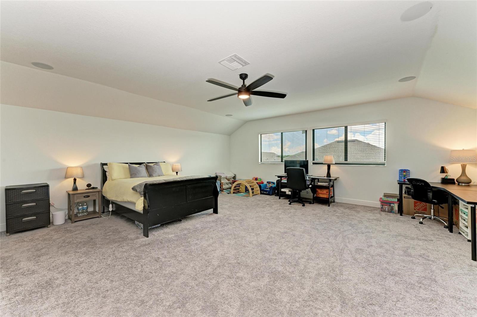3724 CREEKSIDE PARK DR
