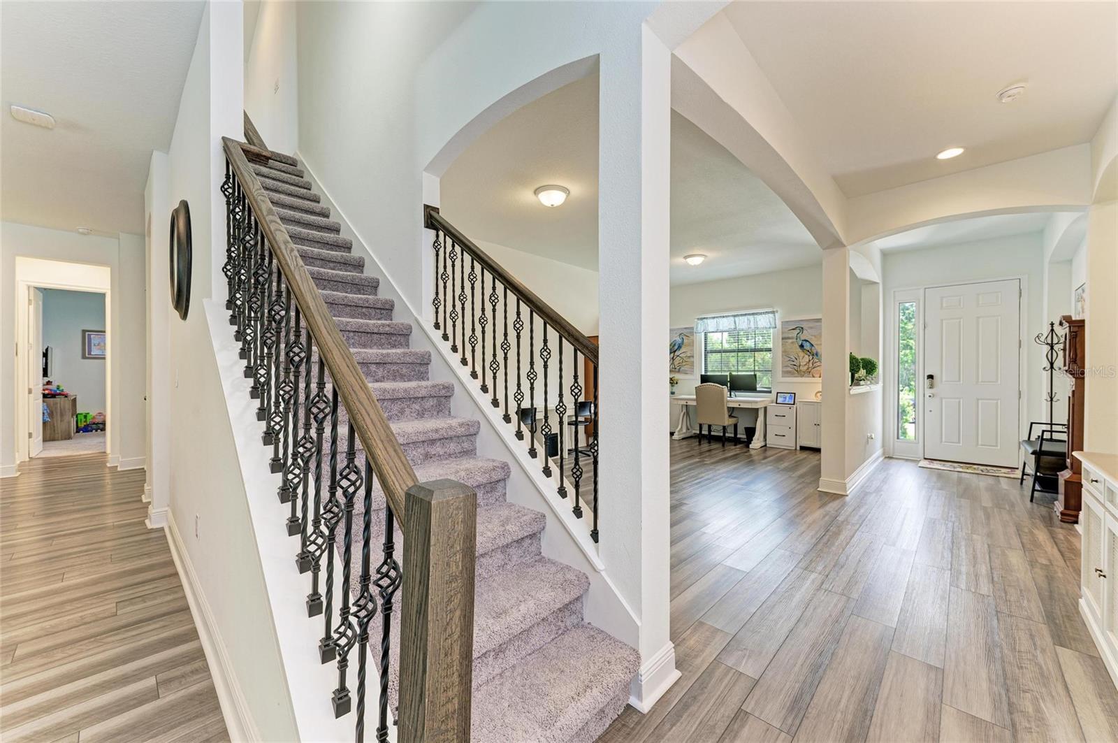 3724 CREEKSIDE PARK DR