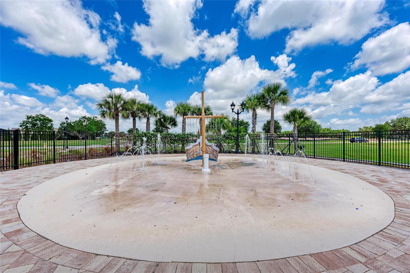 3724 CREEKSIDE PARK DR