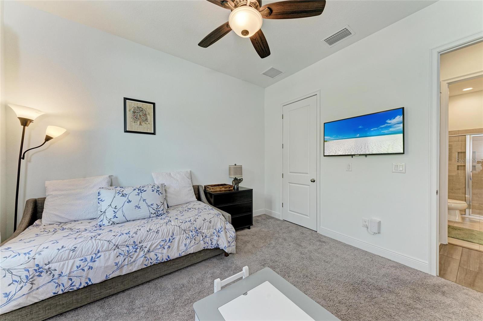 3724 CREEKSIDE PARK DR