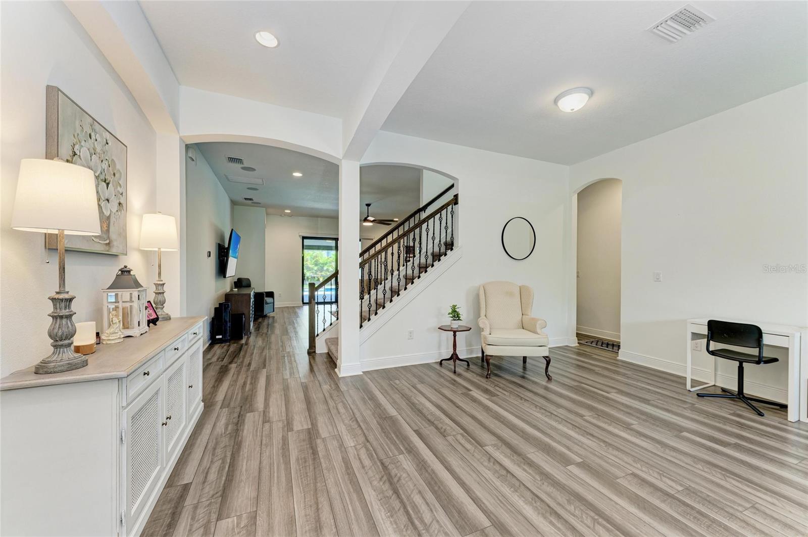 3724 CREEKSIDE PARK DR