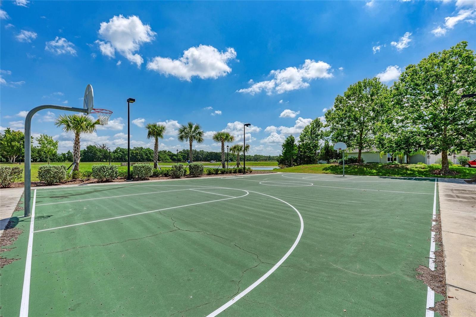3724 CREEKSIDE PARK DR