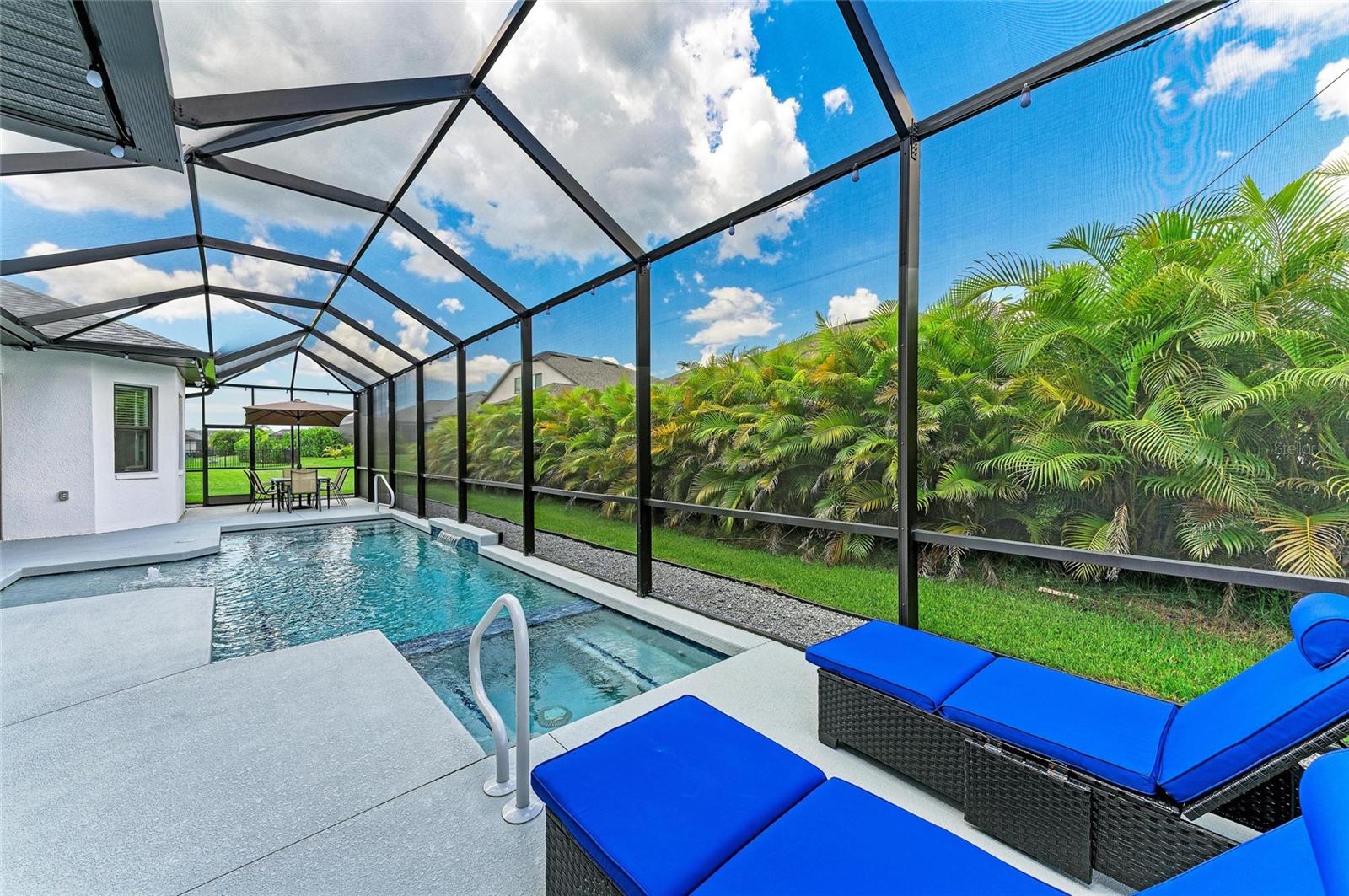 3724 CREEKSIDE PARK DR