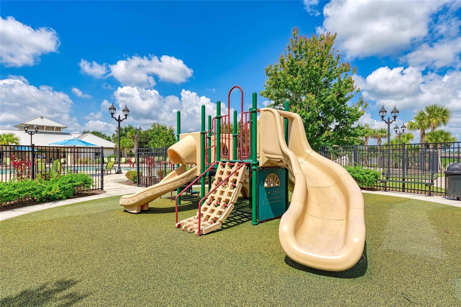 3724 CREEKSIDE PARK DR