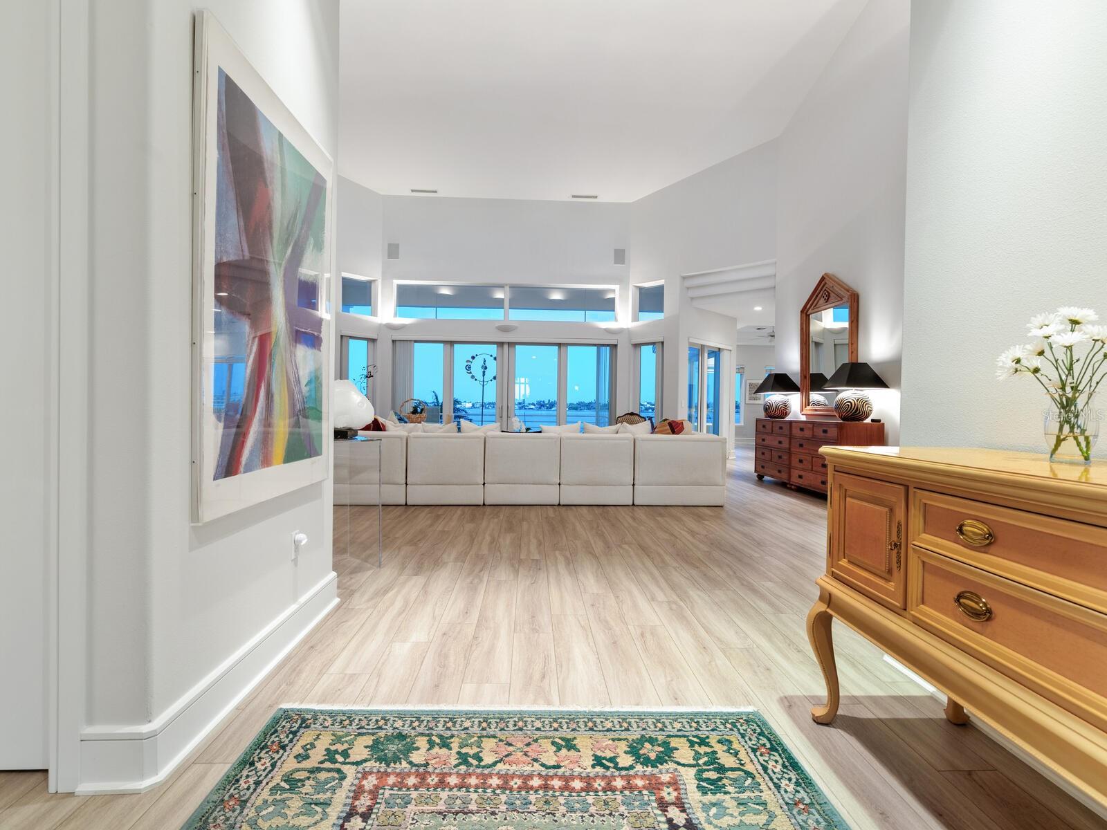 661 MOURNING DOVE DR