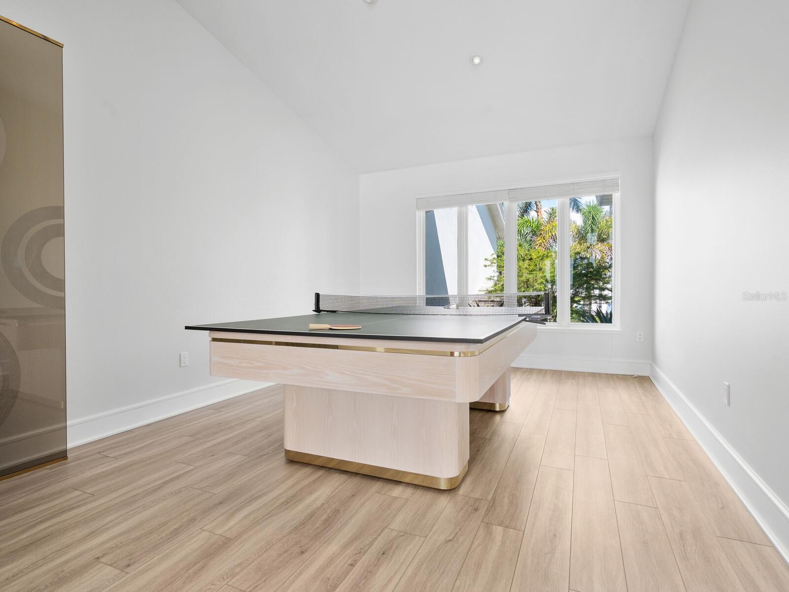 661 MOURNING DOVE DR