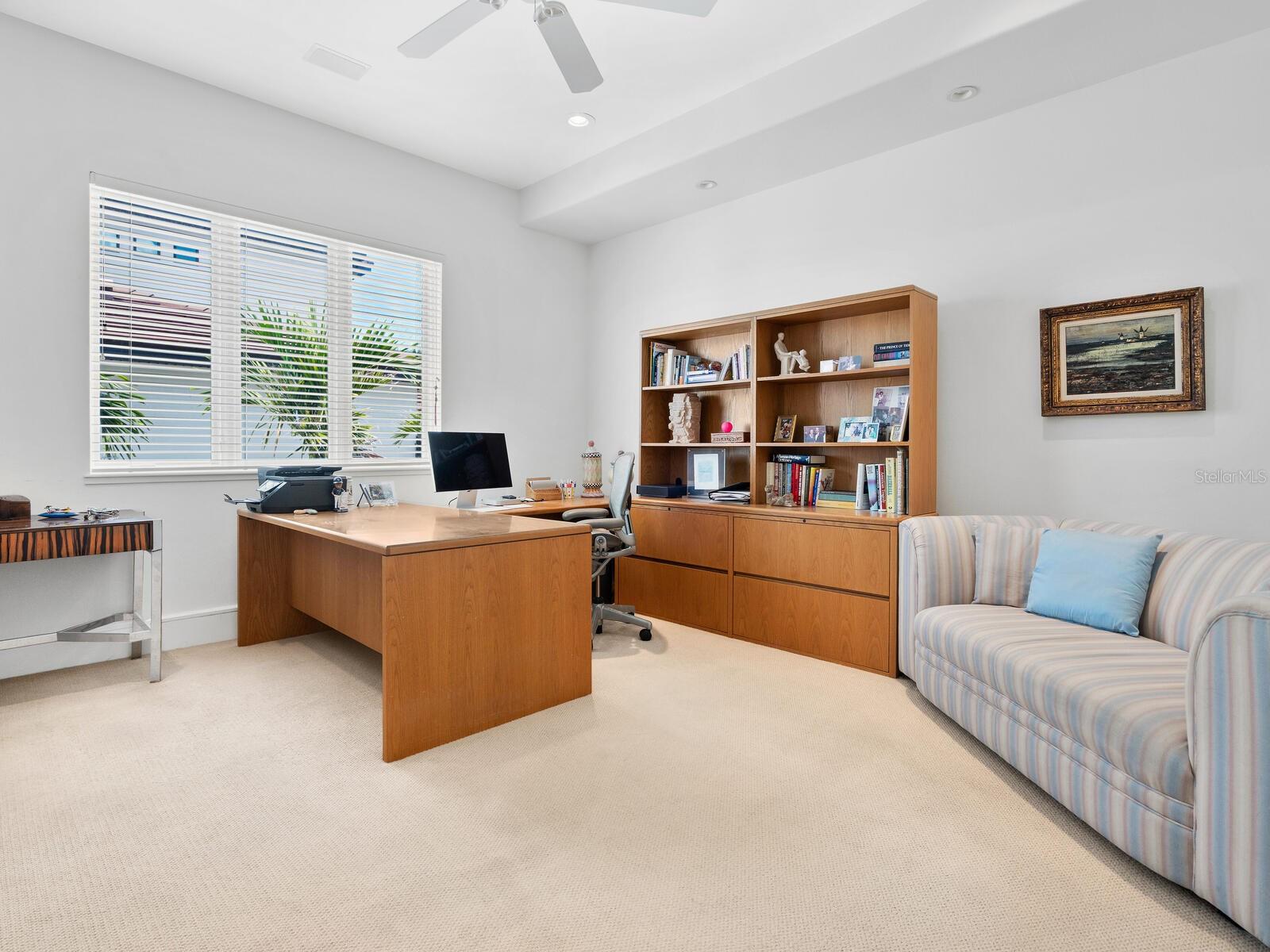 661 MOURNING DOVE DR