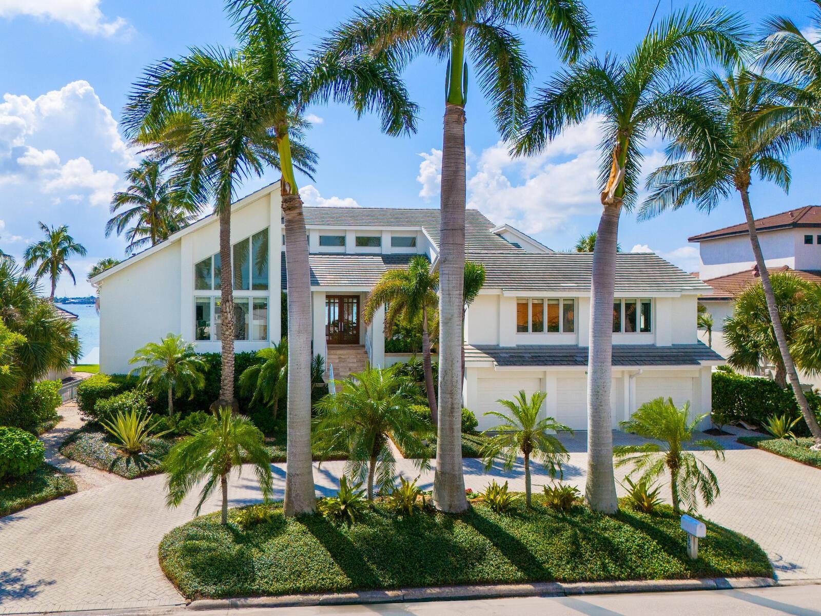 661 MOURNING DOVE DR