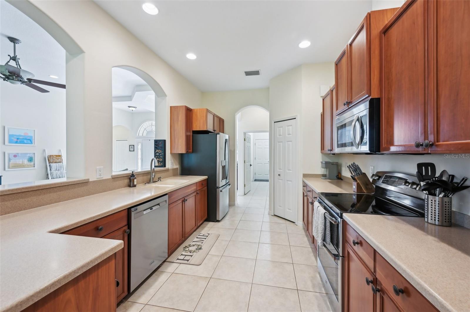 11516 28TH STREET CIR E