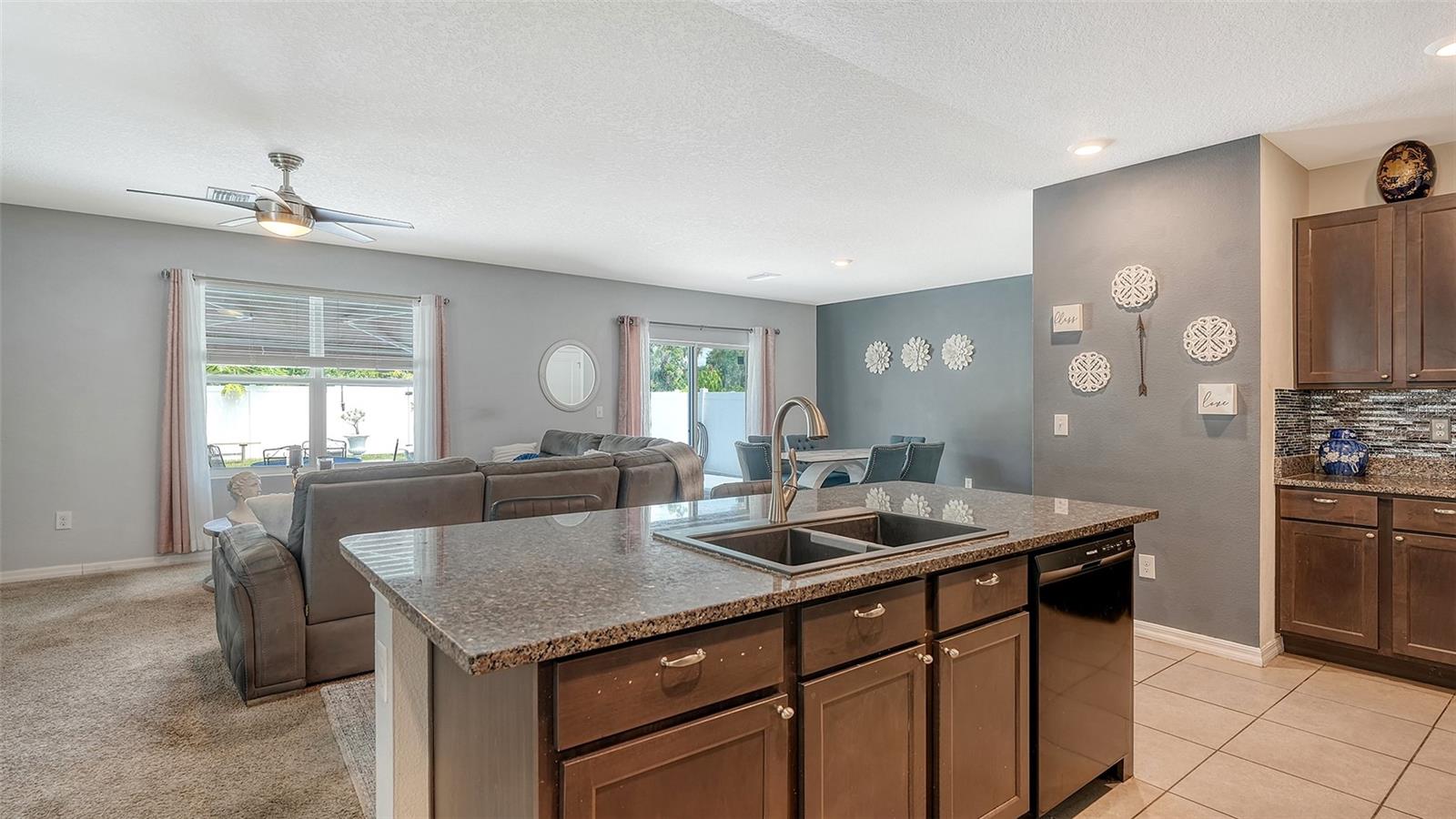 5206 WILLOW BREEZE WAY