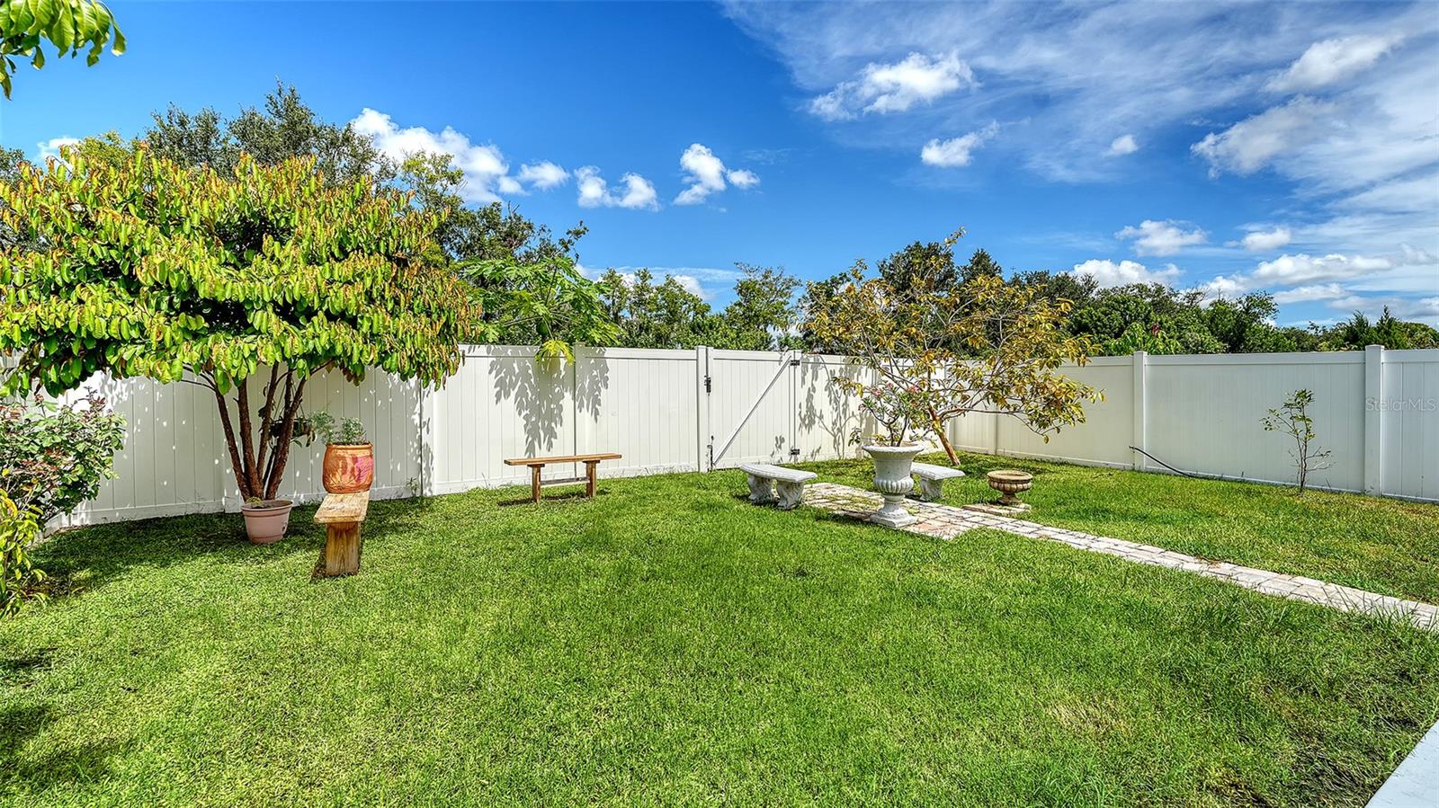 5206 WILLOW BREEZE WAY