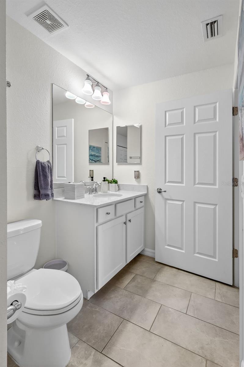 17810 GAWTHROP DR #305