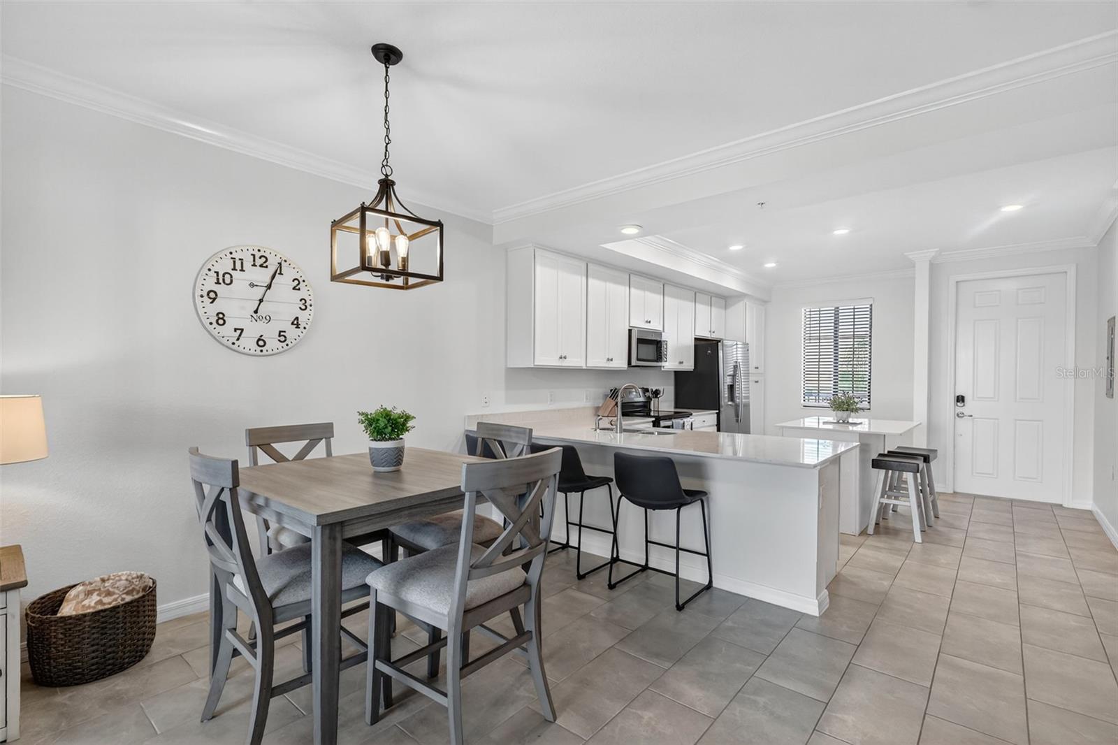 17810 GAWTHROP DR #305