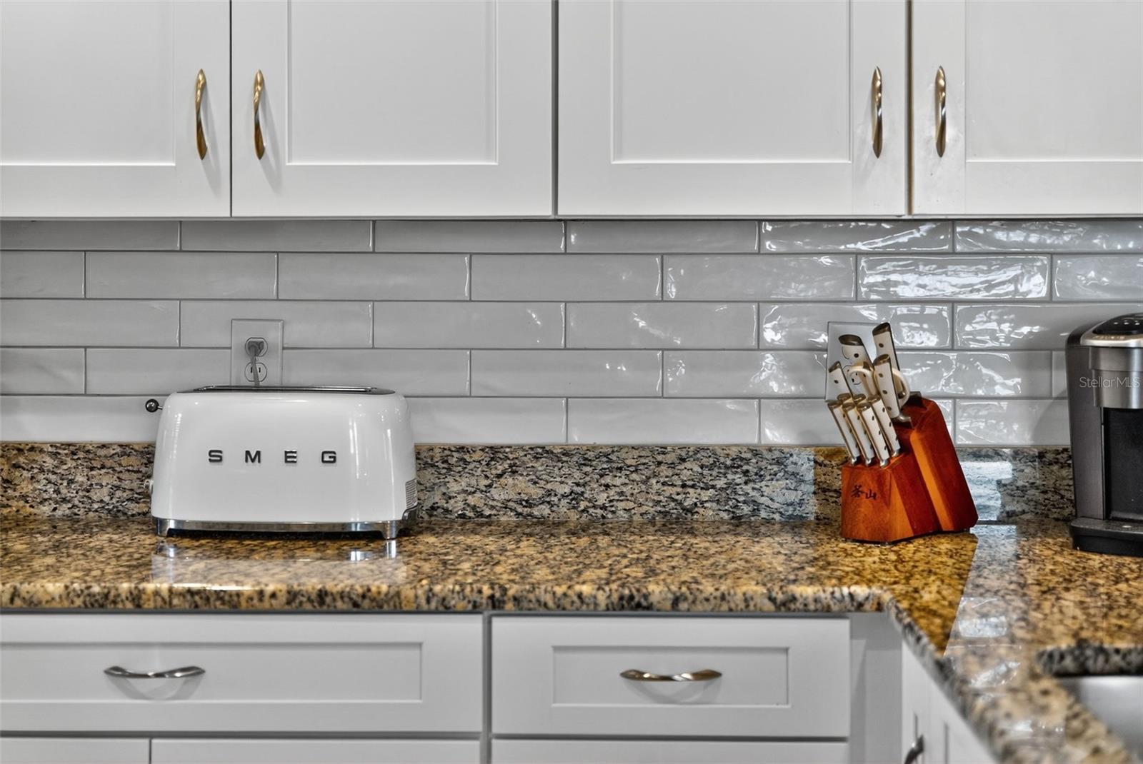 13816 MESSINA LOOP #104