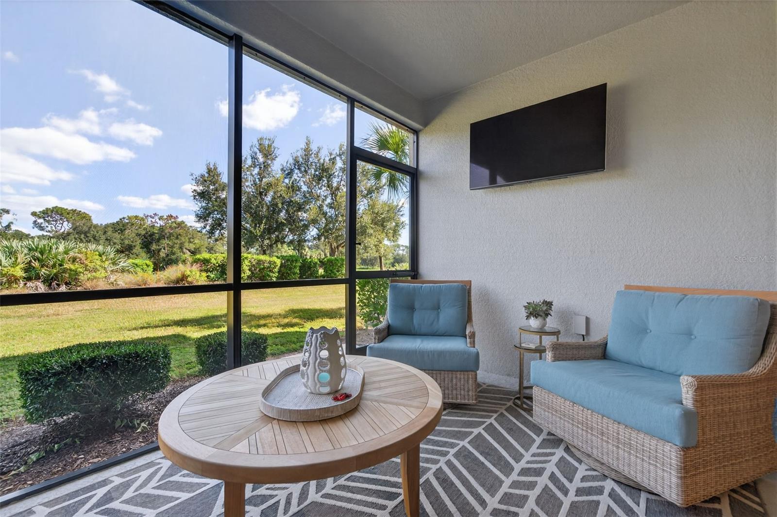 13816 MESSINA LOOP #104