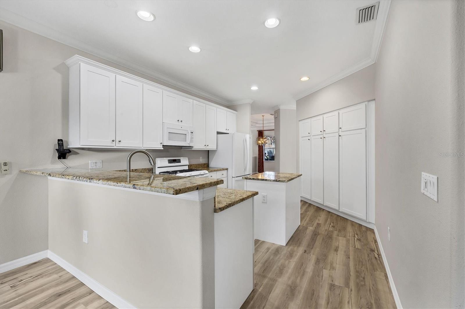 9014 BEACON MANOR TER