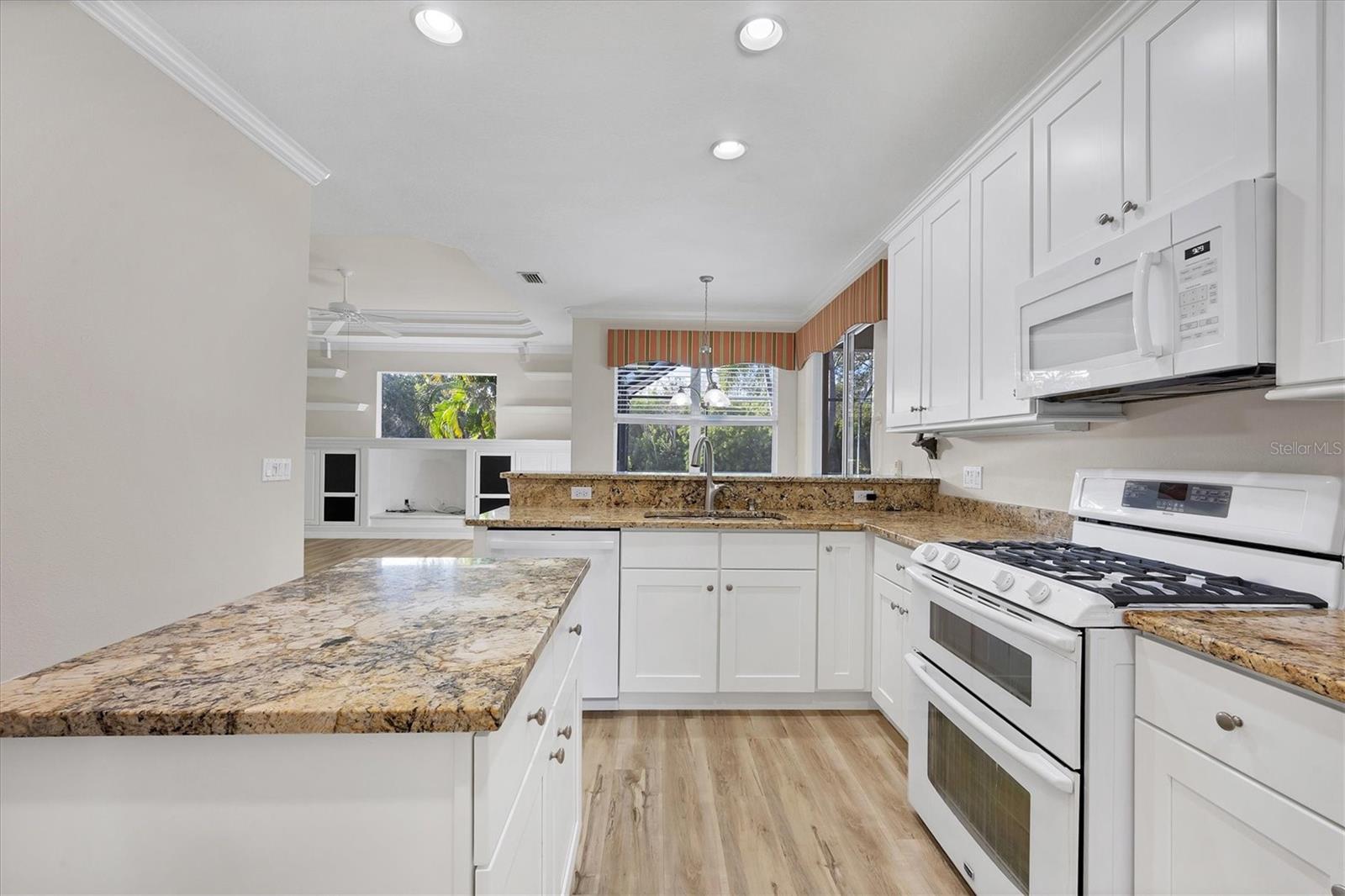 9014 BEACON MANOR TER