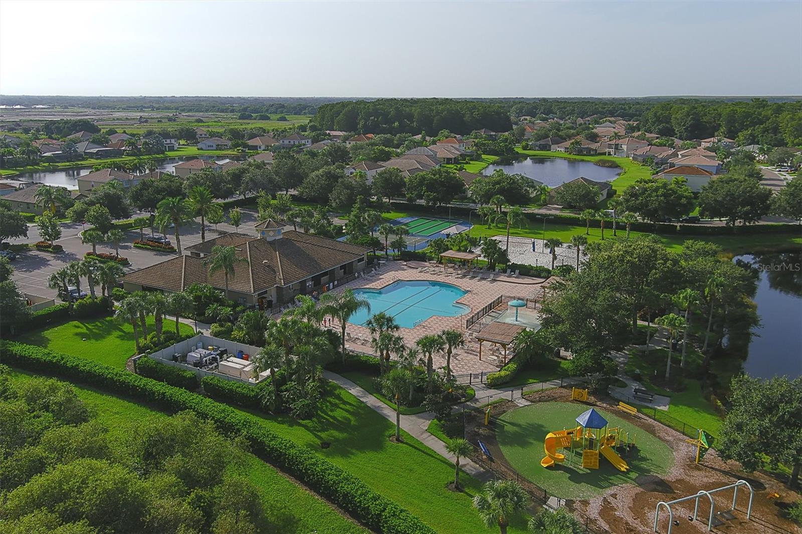 9014 BEACON MANOR TER