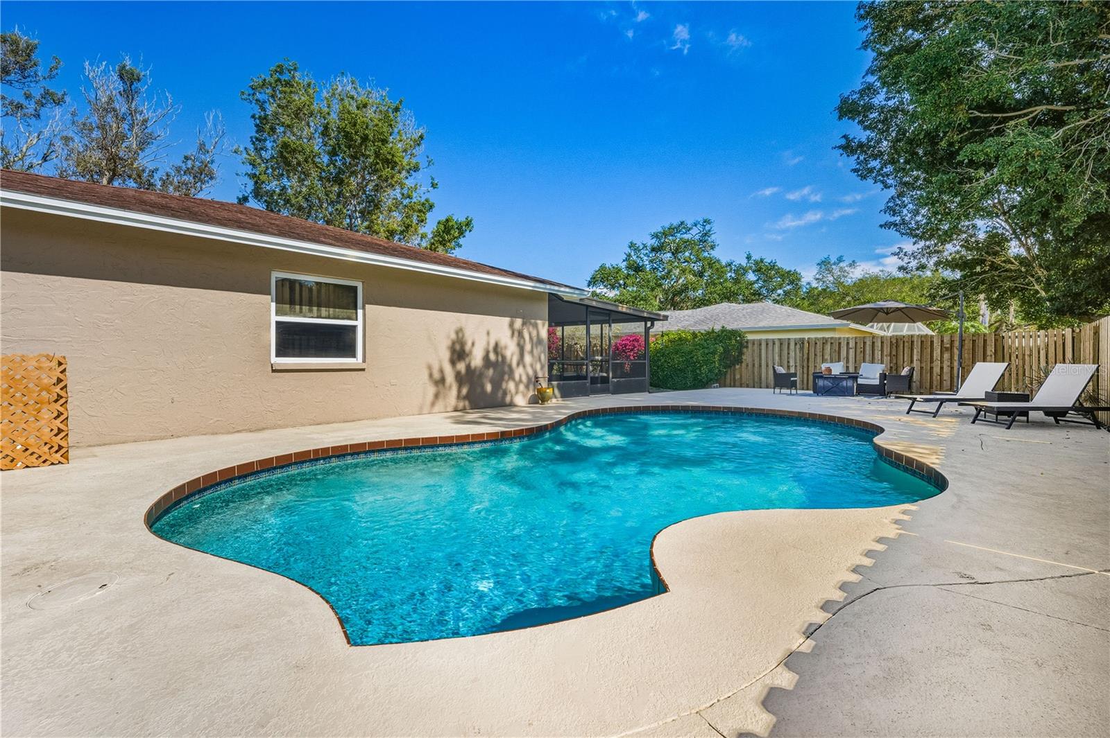 5896 WHISTLEWOOD WAY