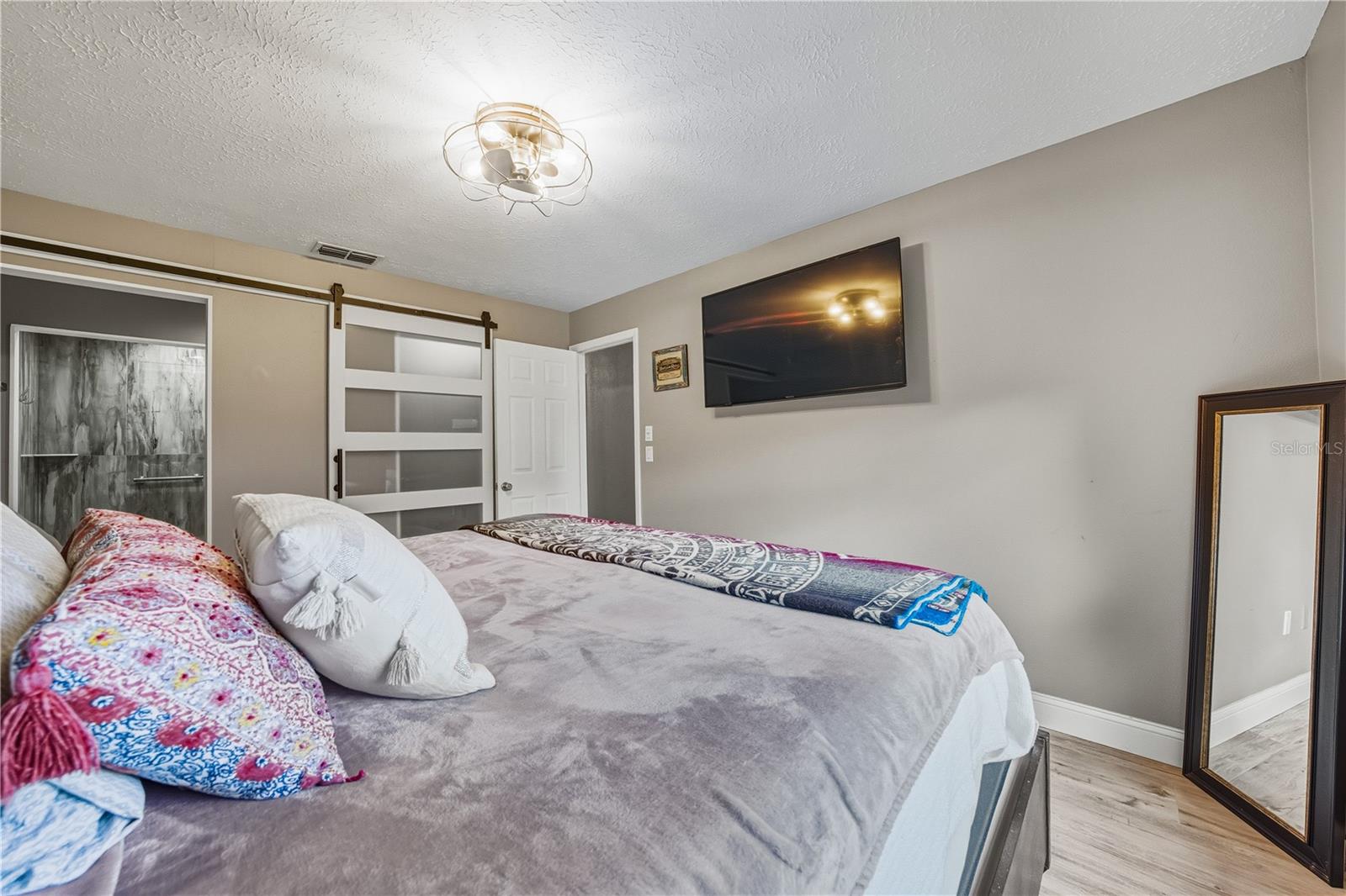 5896 WHISTLEWOOD WAY