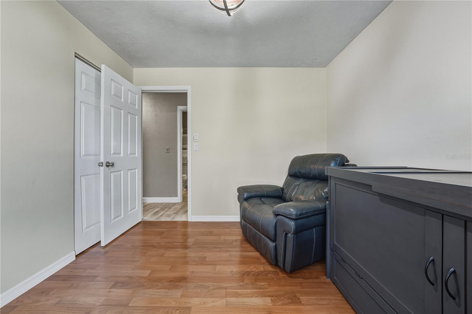 5896 WHISTLEWOOD WAY