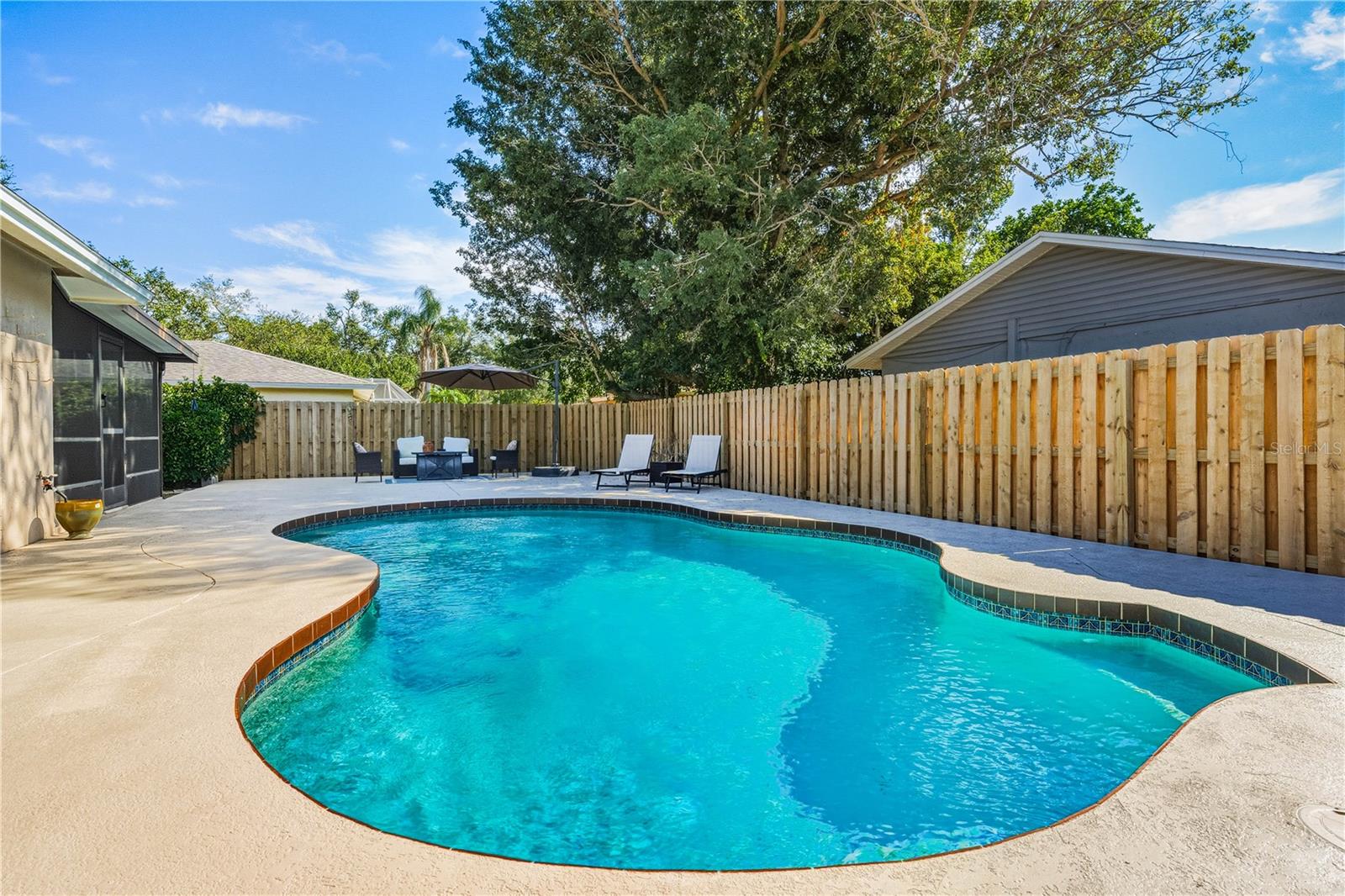 5896 WHISTLEWOOD WAY