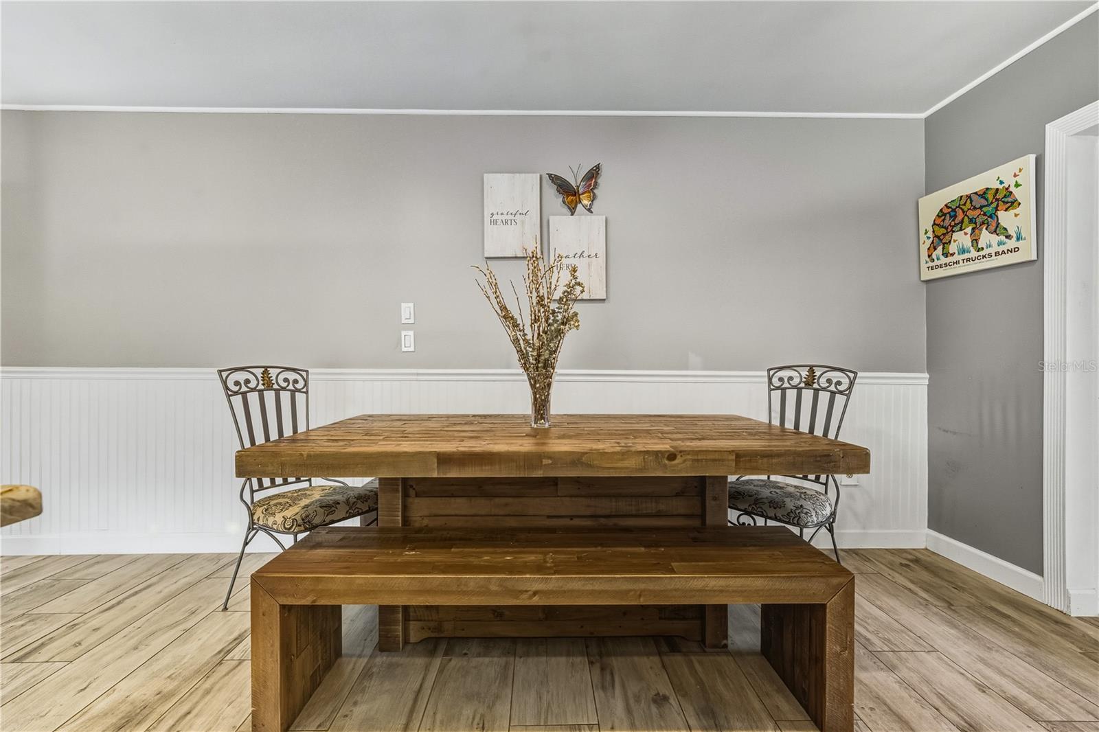 5896 WHISTLEWOOD WAY