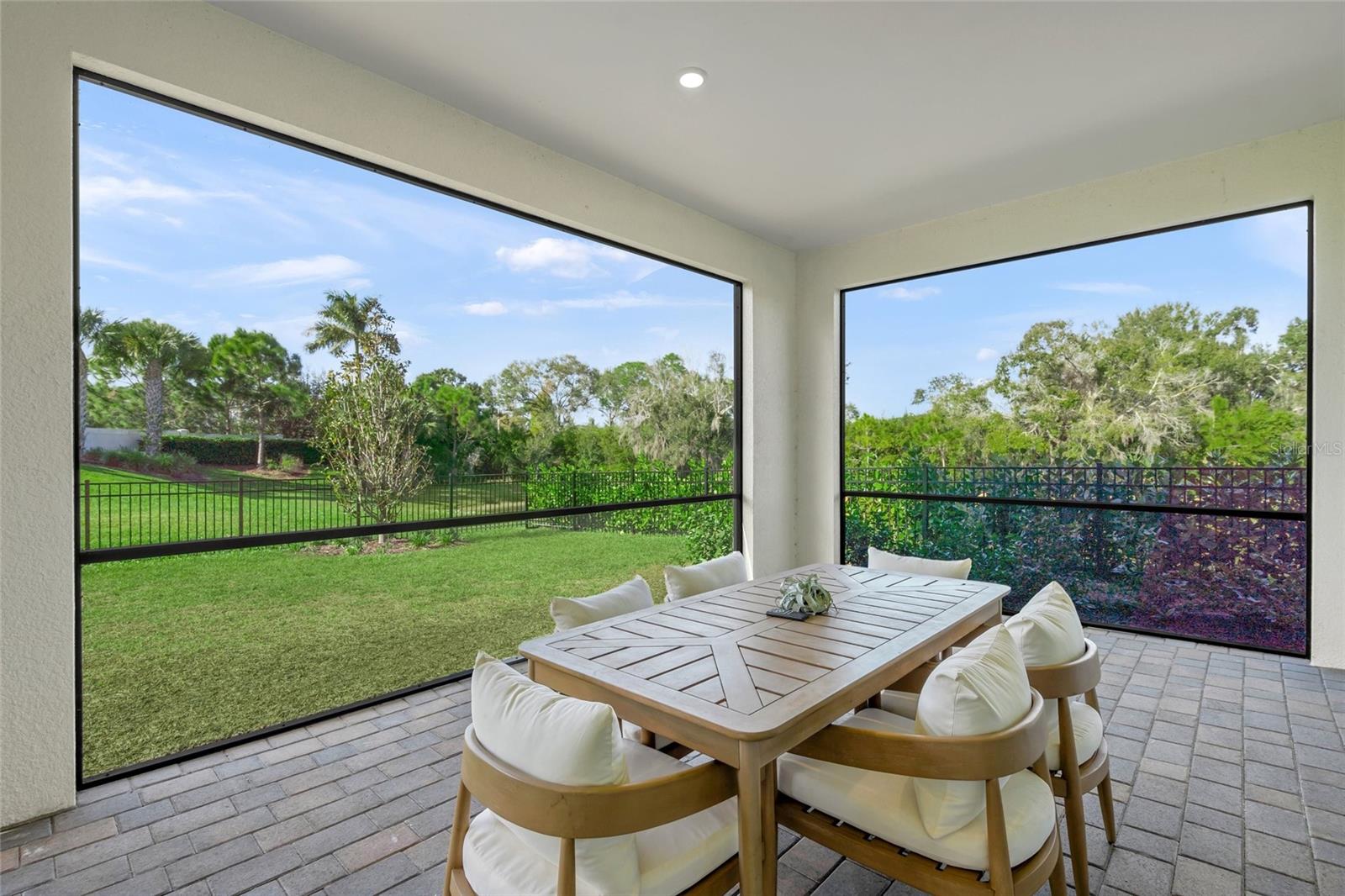 7765 GRANDE SHORES DR