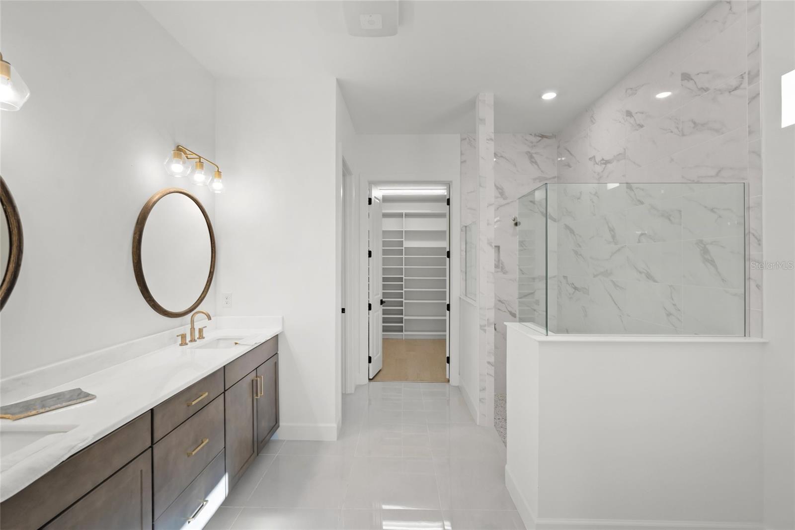 7765 GRANDE SHORES DR