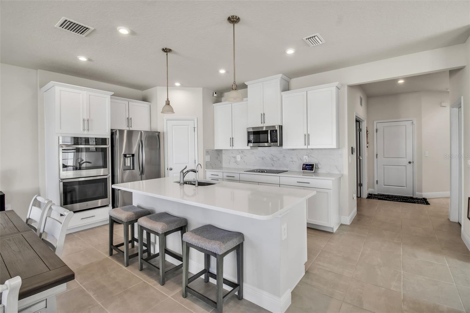 4622 PIPPIN LN