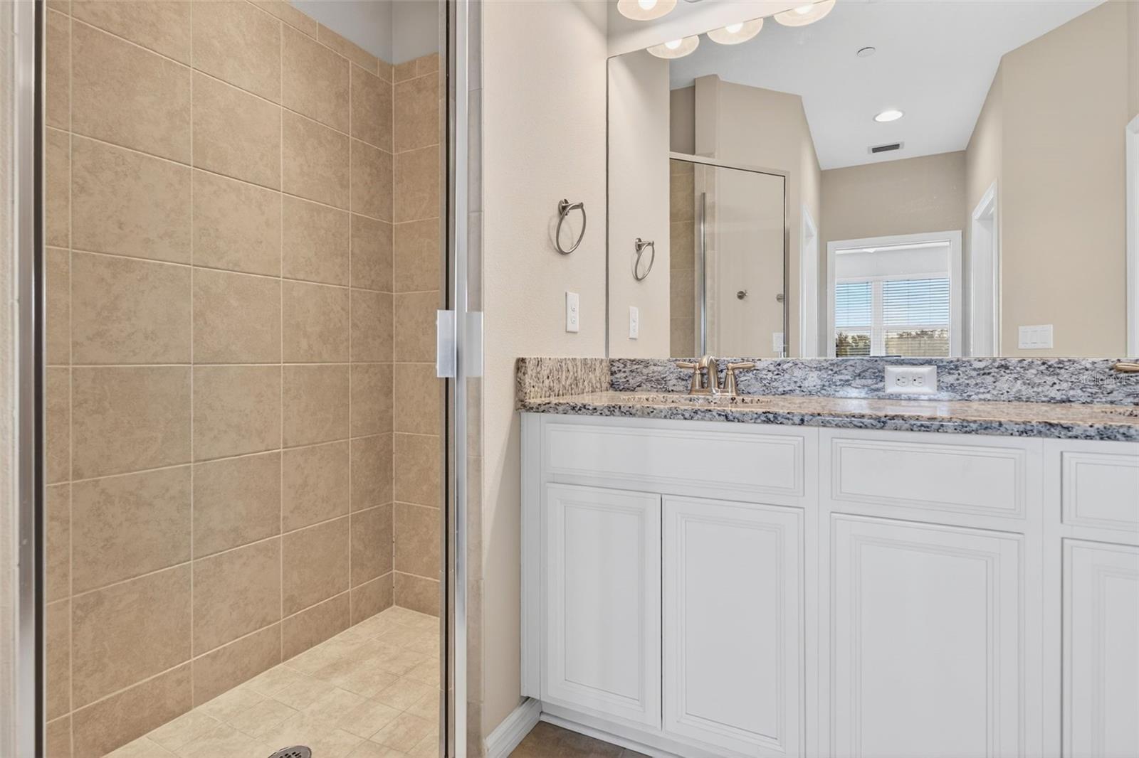 13738 MESSINA LOOP #103