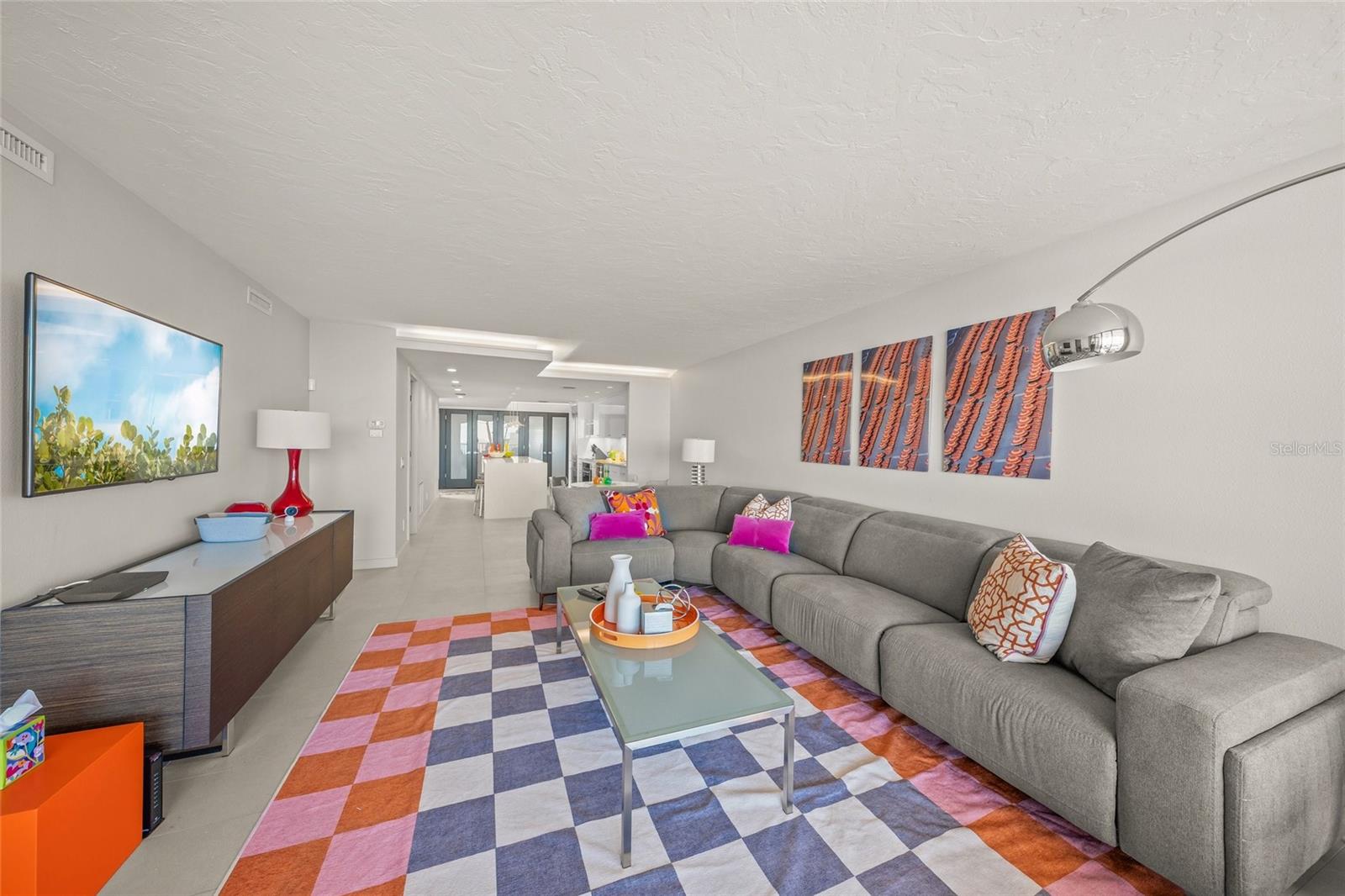 5750 MIDNIGHT PASS RD #704E