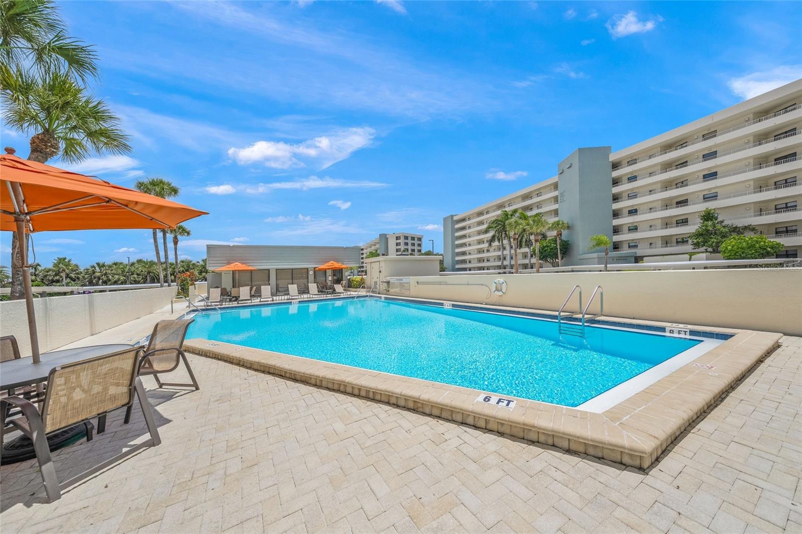 5750 MIDNIGHT PASS RD #704E