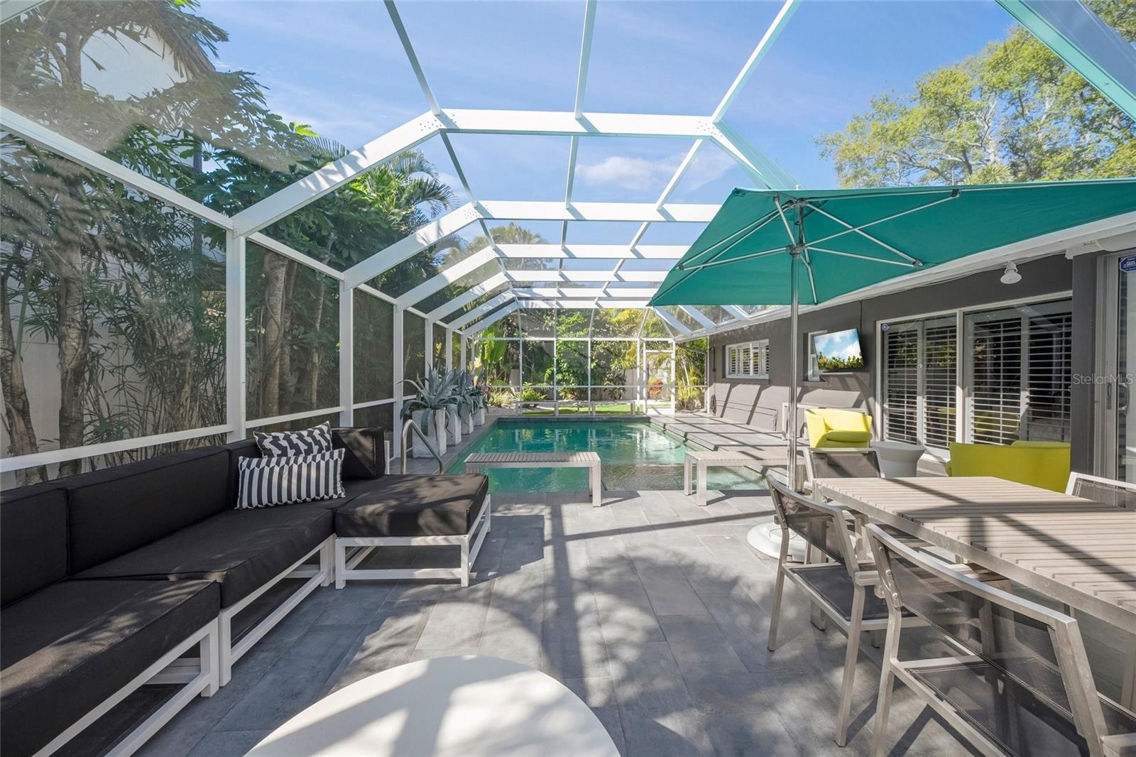 1780 SPRING CREEK DR