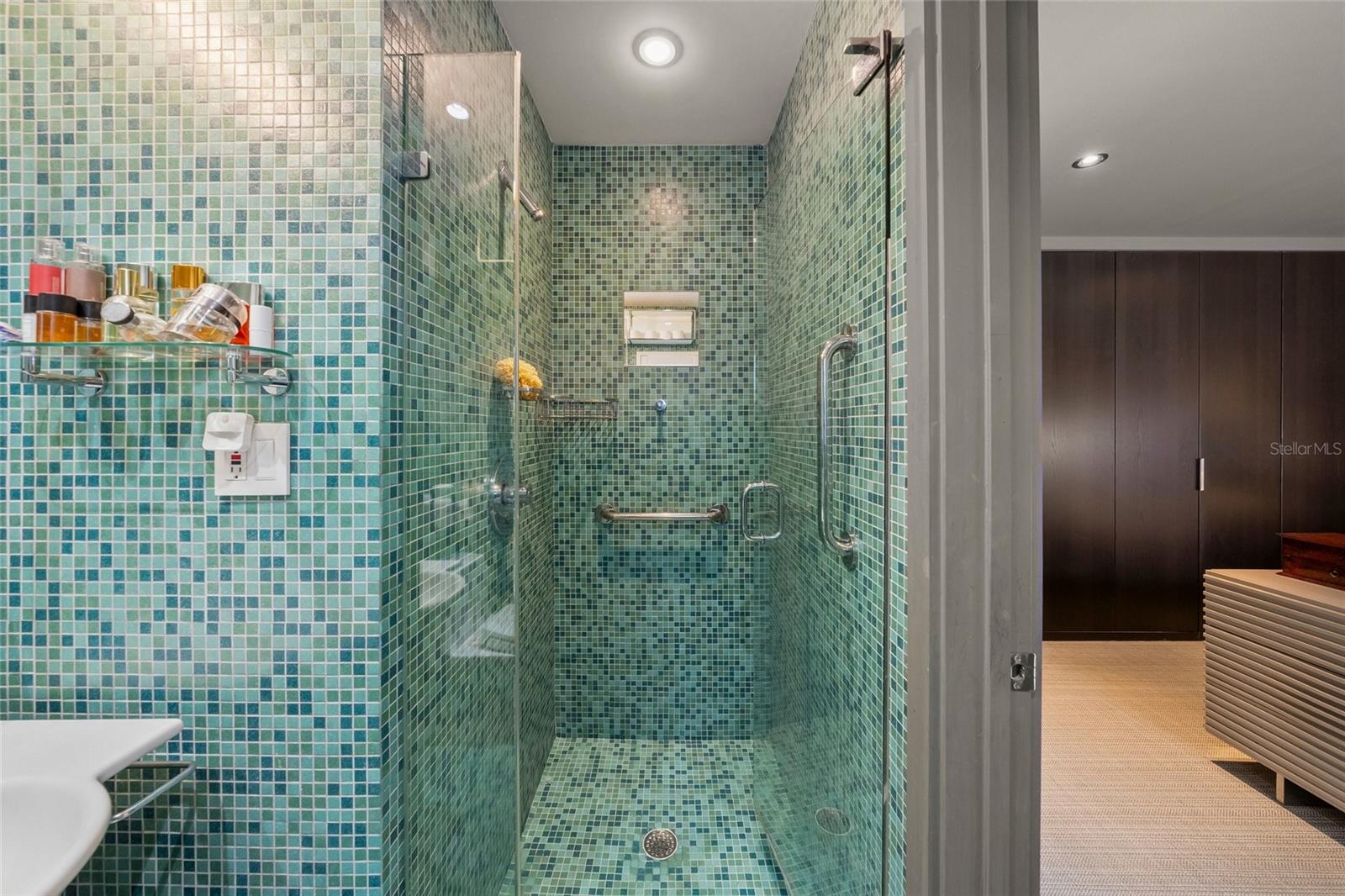 1780 SPRING CREEK DR