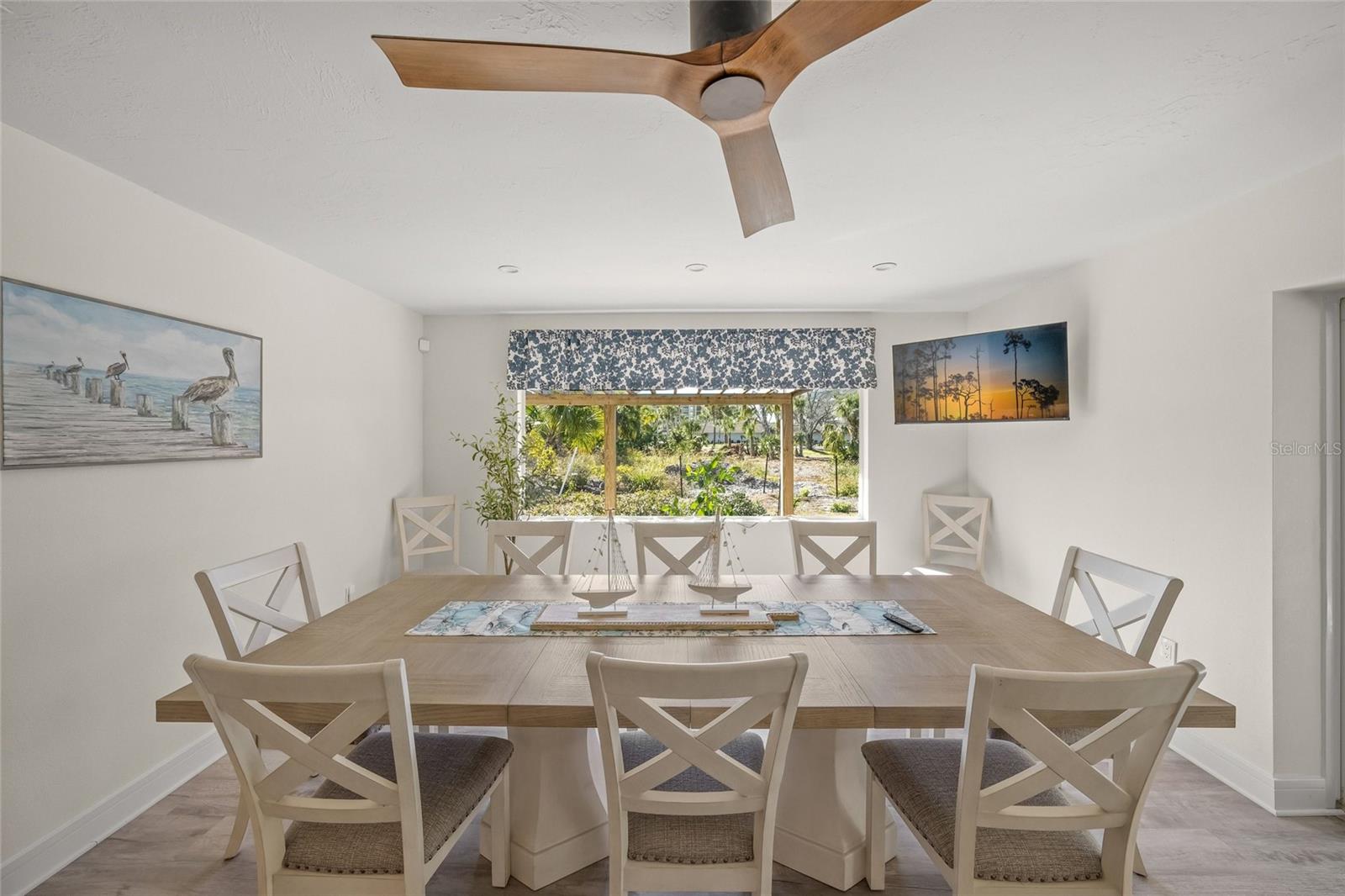 8560 HERON LAGOON CIR