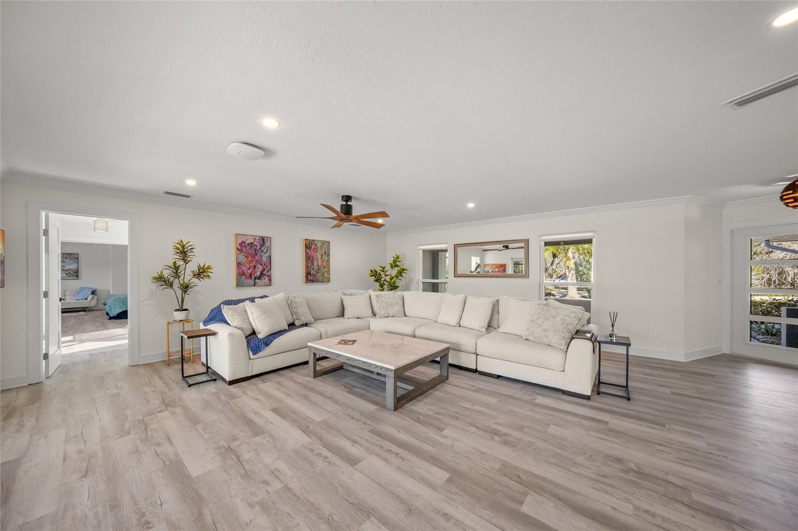 8560 HERON LAGOON CIR